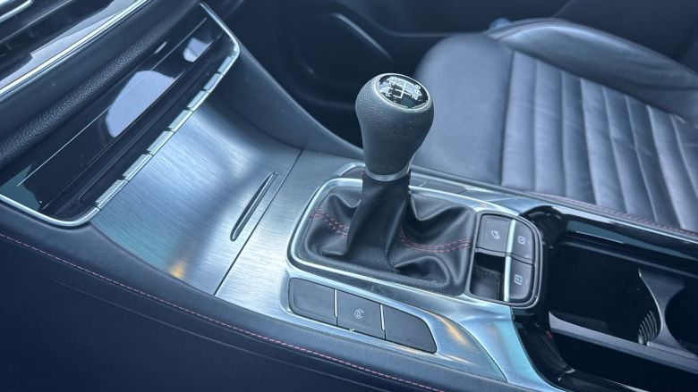 MG Hs 1.5 T-GDI Exclusive 5dr Petrol Hatchback